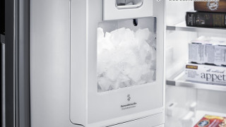 Tủ lạnh Hitachi không làm đá rơi: Nguyên nhân và Cách sửa